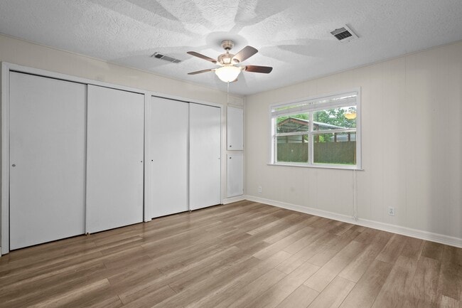 Building Photo - 8598 Cornell Dr