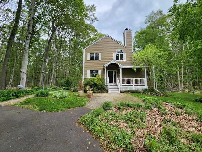 Building Photo - 46 Country Way