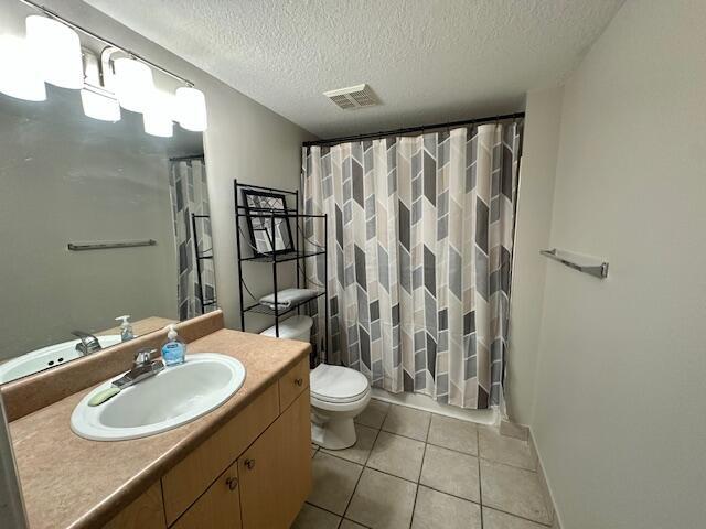 Building Photo - 402 Villa Cir