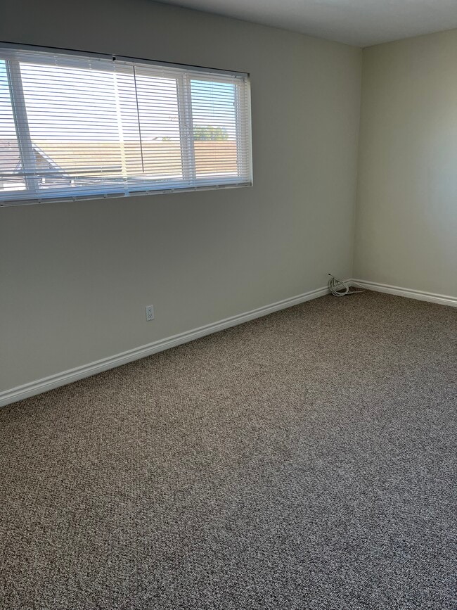 Building Photo - 3665 Newton St