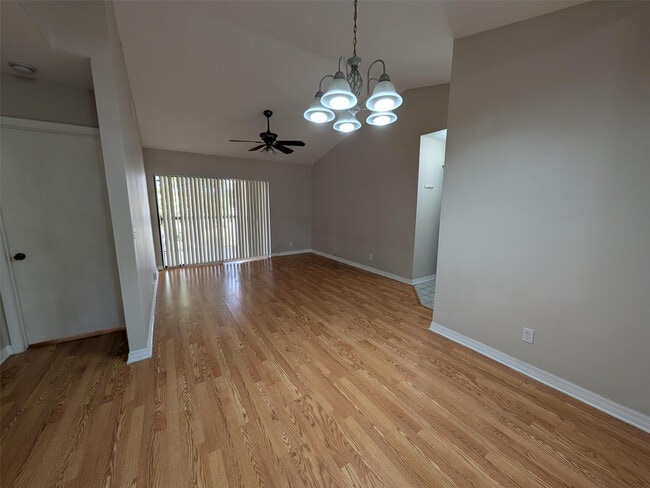 Building Photo - 5741 Riverside Dr