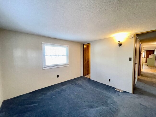 Building Photo - 14341 Wells Ln