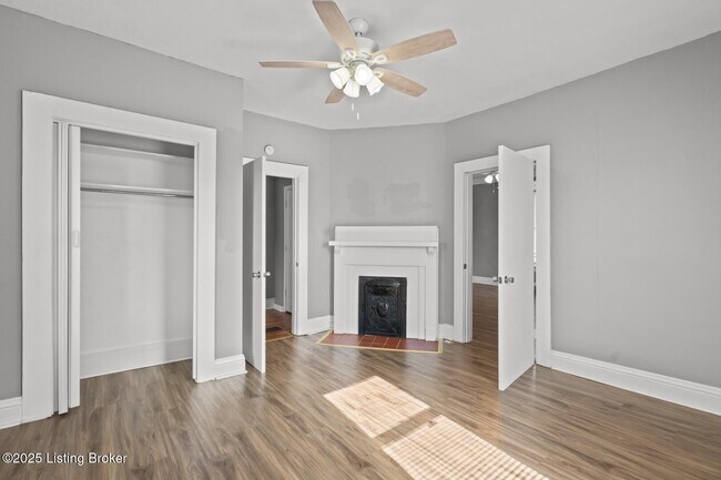 Building Photo - 1319 Maple St