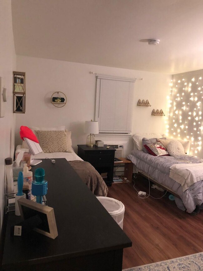 Building Photo - 620 S Franklin St