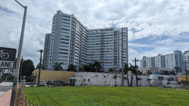 Building Photo - 7135 Collins Ave