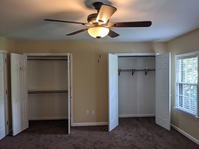 Building Photo - Townhome Prime Location in Old West End.