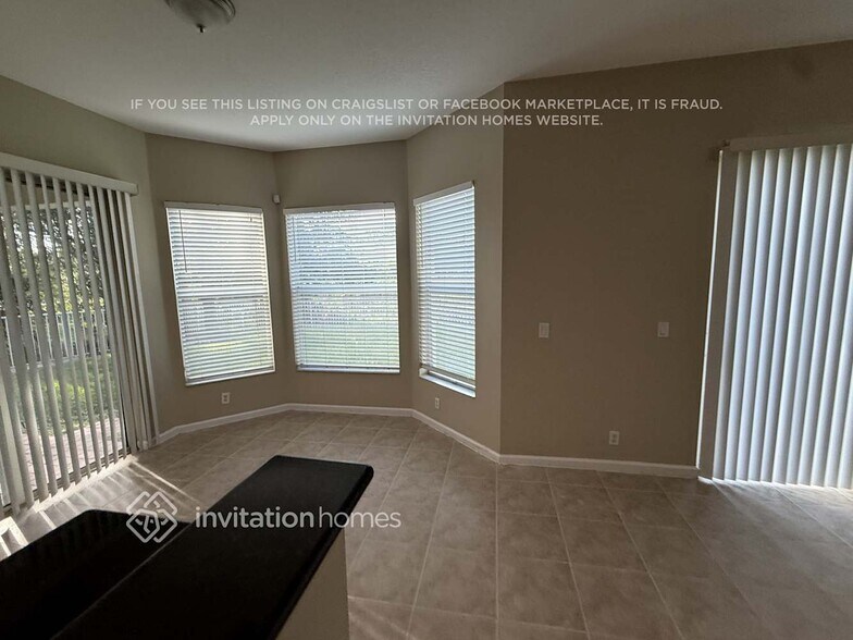 Building Photo - 9279 Madewood Ct