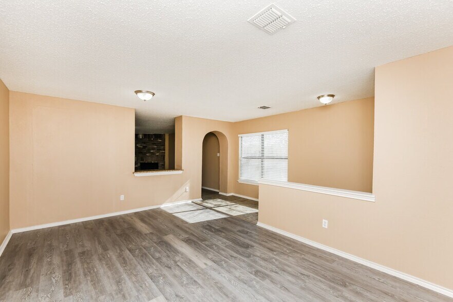 Building Photo - 3505 Chapel Pointe Trail