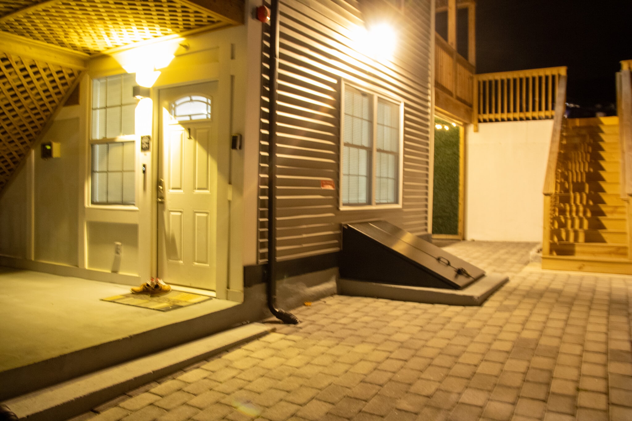 Front access - 12 Nashua St