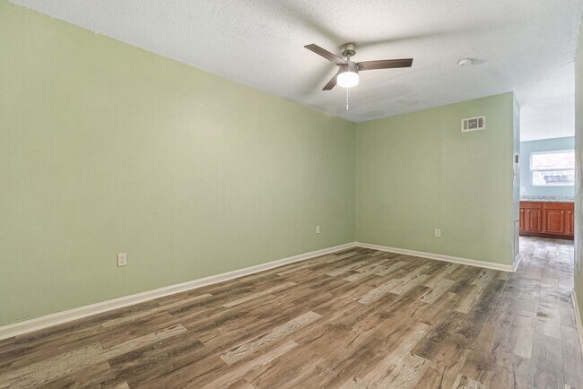 Building Photo - 1113 Orange Blossom Ln