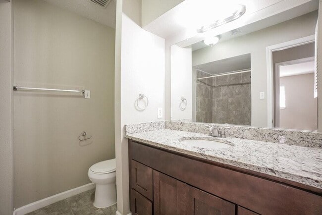 Building Photo - 7659 Athlone Dr