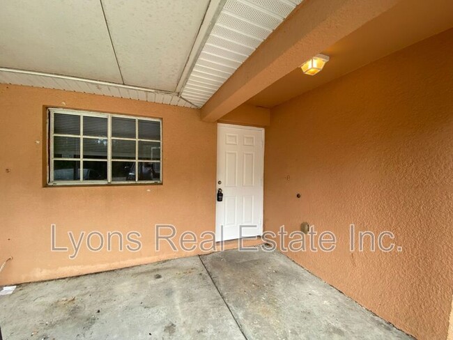 Building Photo - 566 Nimitz Blvd