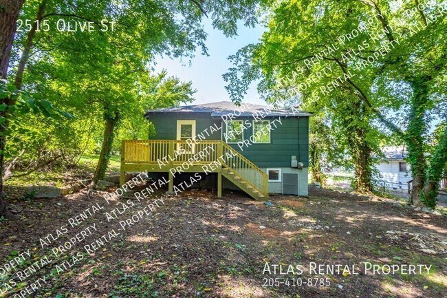 Building Photo - 2515 Olive St