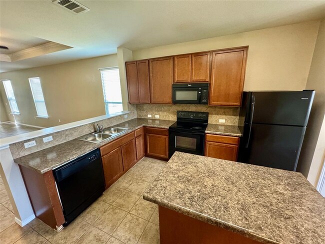 Building Photo - 5716 Knoll Pines Pass
