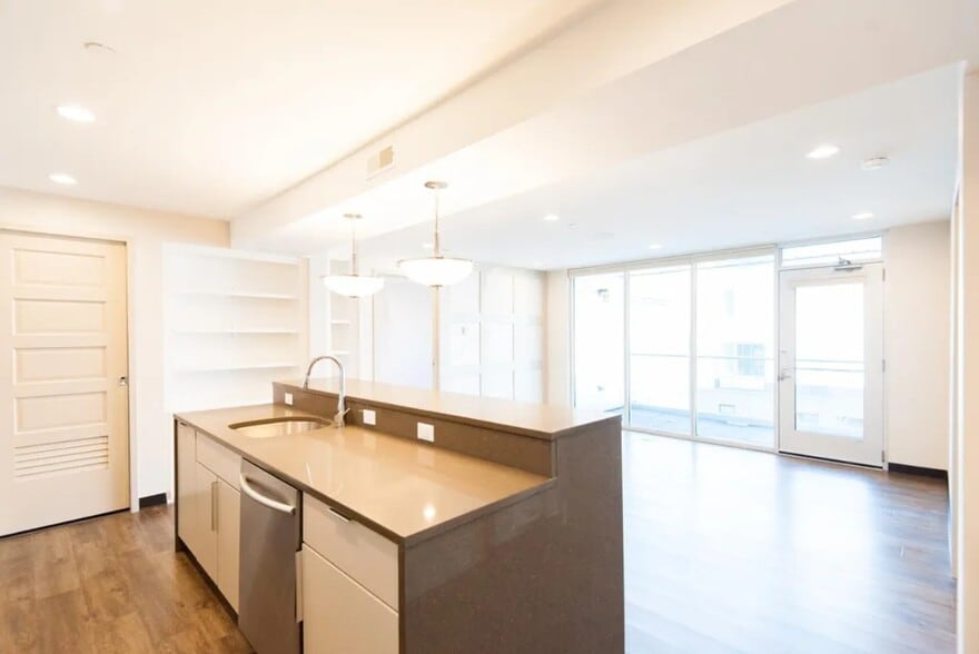 Building Photo - 11 Dorchester St