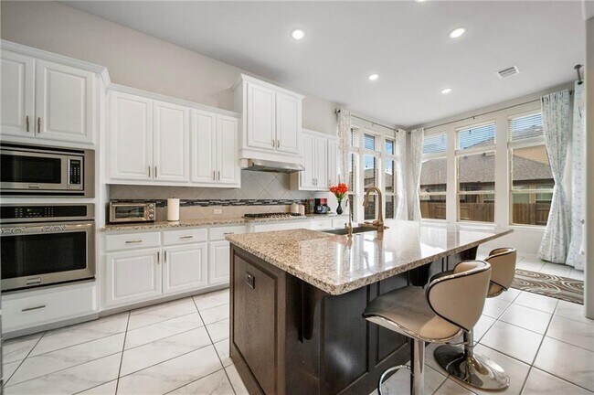 Building Photo - 253 Fannin Battleground Ln