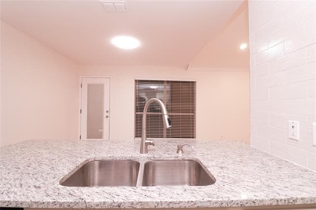 Building Photo - 8028 Cannonwood Dr