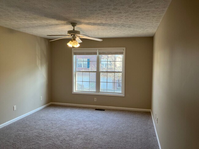 Building Photo - Asbury Hills Condominiums-2428 E. University,  Unit 1106