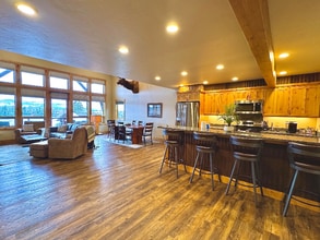 Building Photo - 283 Eagle Bend Dr