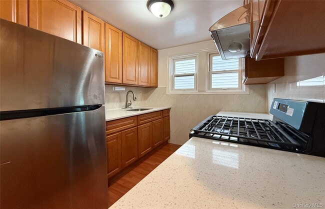 Building Photo - 33-30 145th Pl