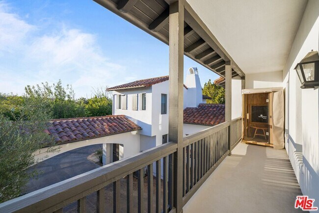 Building Photo - 4234 Prado De Los Pajaros