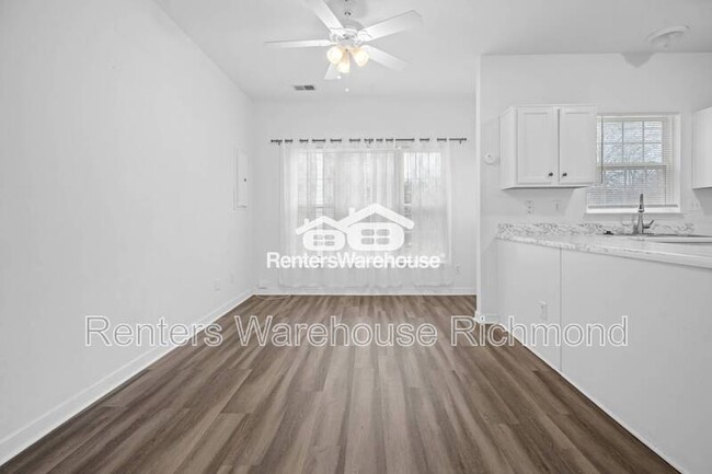 Building Photo - 8000 Cottesmore Ct