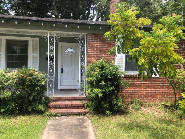 Building Photo - AVAILABLE MID-JUNE:  Charming 2-Bedroom Ho...