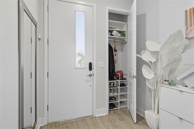 Building Photo - 2511 N Grady Ave