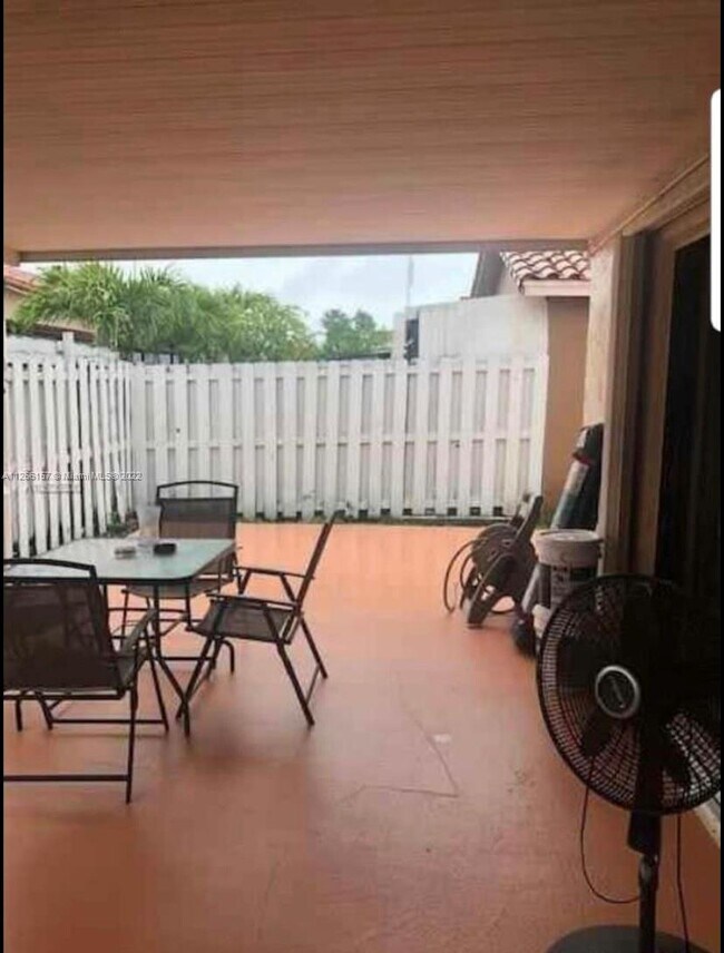 Building Photo - 8811 NW 112th Ter