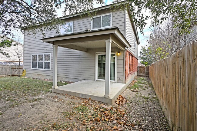 Building Photo - 1610 Elizabeth Ct