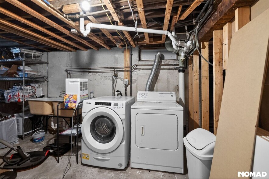 Building Photo - 81 Bradley St