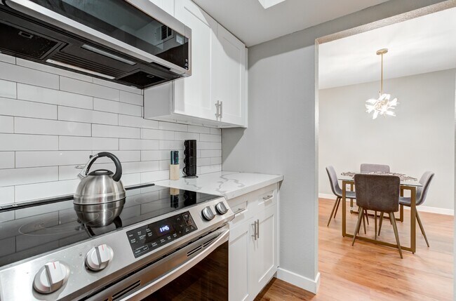 Building Photo - 2701 Bellefontaine St