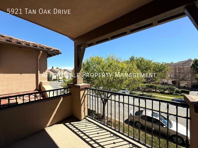 Building Photo - 5921 Tan Oak Dr