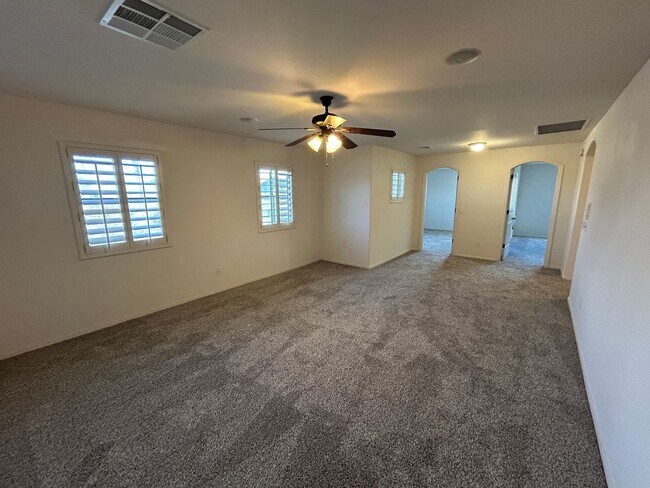 Building Photo - 11783 N 143rd Ave