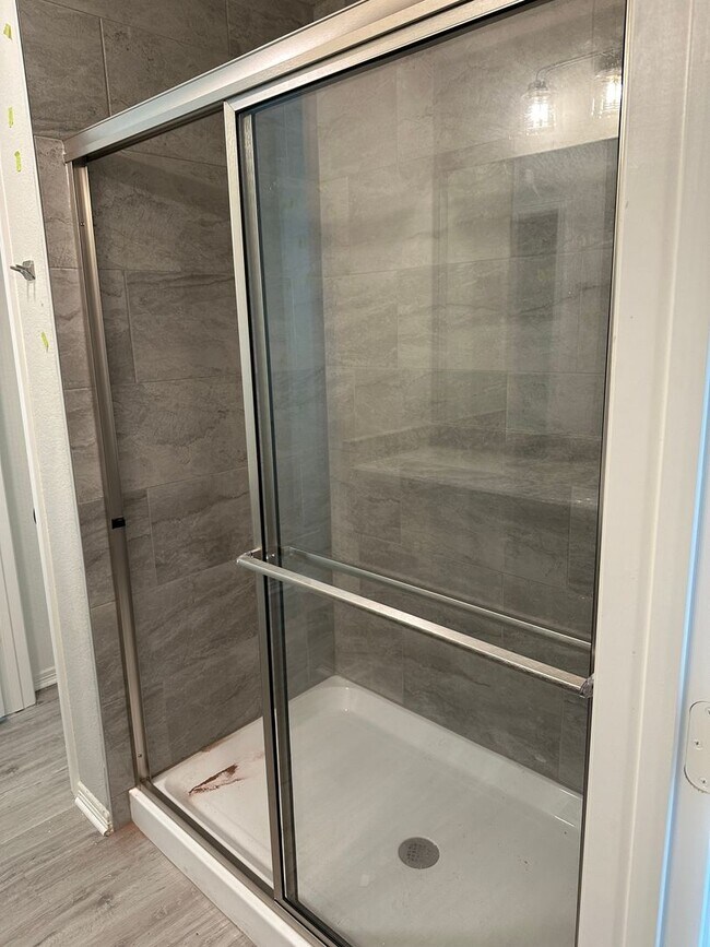 Building Photo - Navasota -Built last year -3 bedrooms / 2 bath / 2 car garage with fenced in yard.