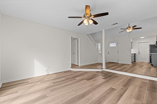 Building Photo - 112 Kristine Blvd