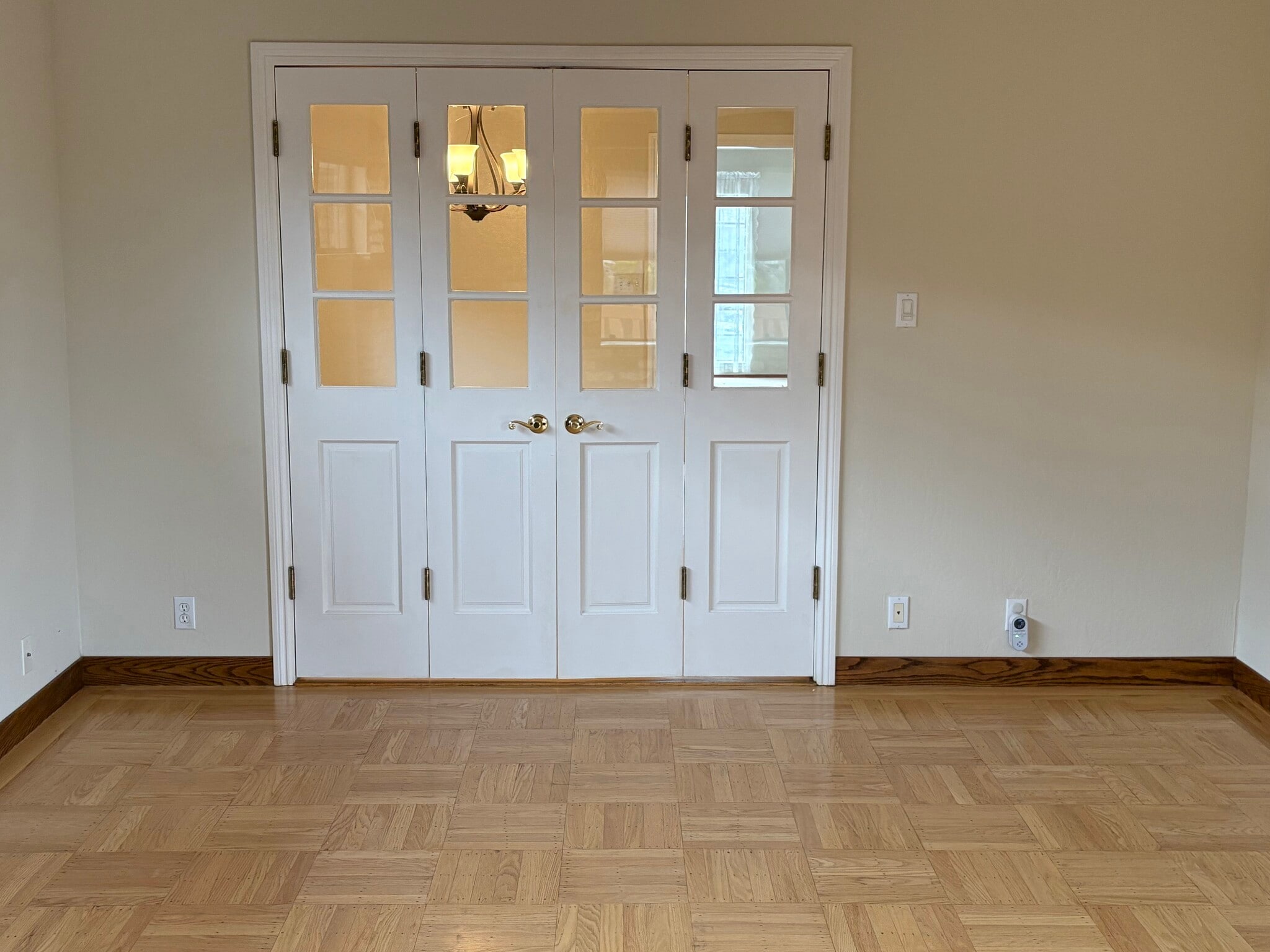 Building Photo - 2219 Hamilton Ave