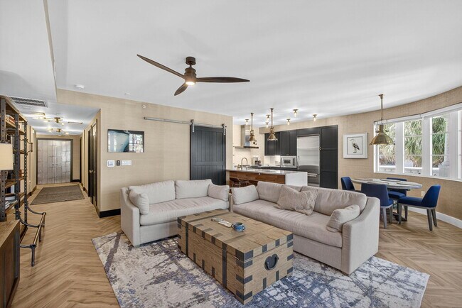 Building Photo - 155 S Ocean Ave