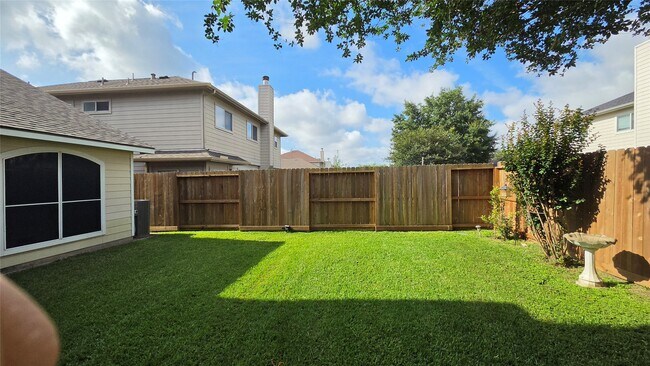 Building Photo - 11047 KNOBBLEY Oak Ct