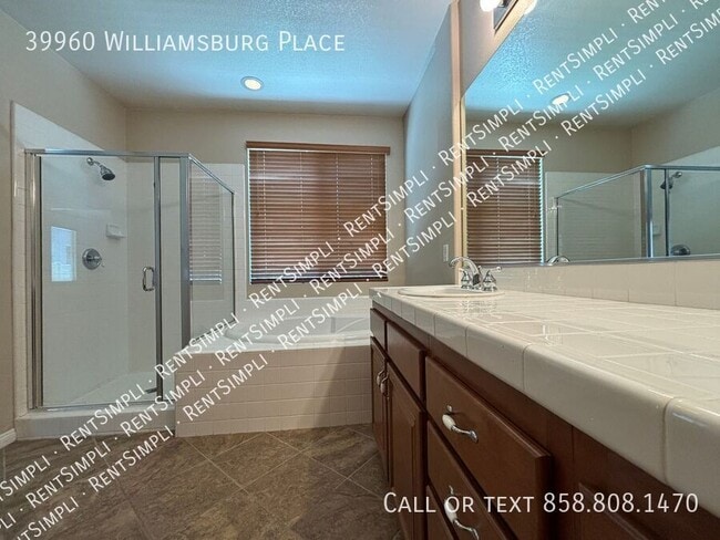 Building Photo - 39960 Williamsburg Pl