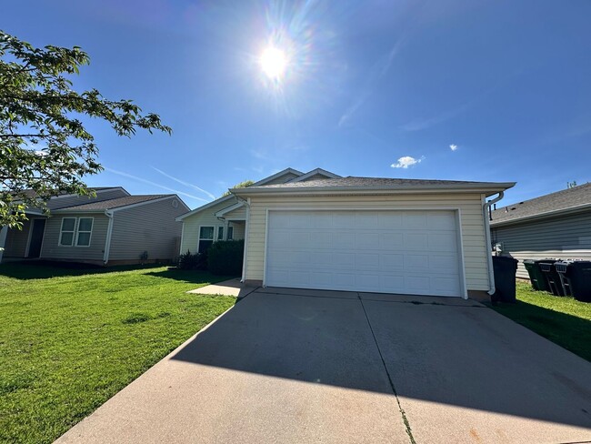 Primary Photo - 3 Bed 2 Bath House in Edmond