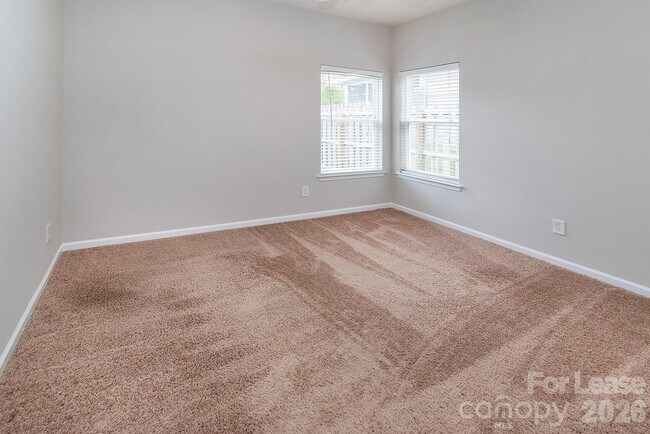 Building Photo - 6749 Sequoia Hills Dr