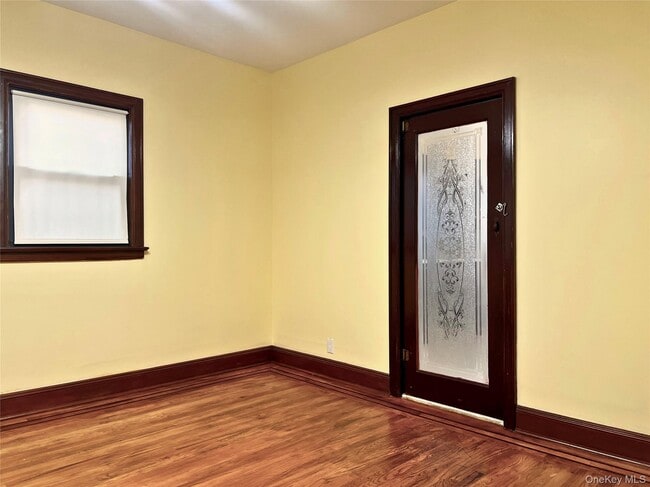 Building Photo - 47-05 Utopia Pkwy