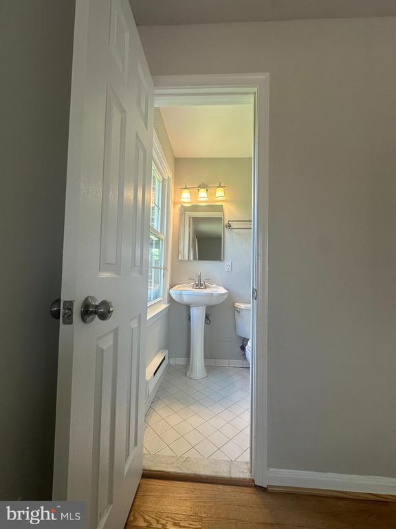 Building Photo - 703 Kentland Dr