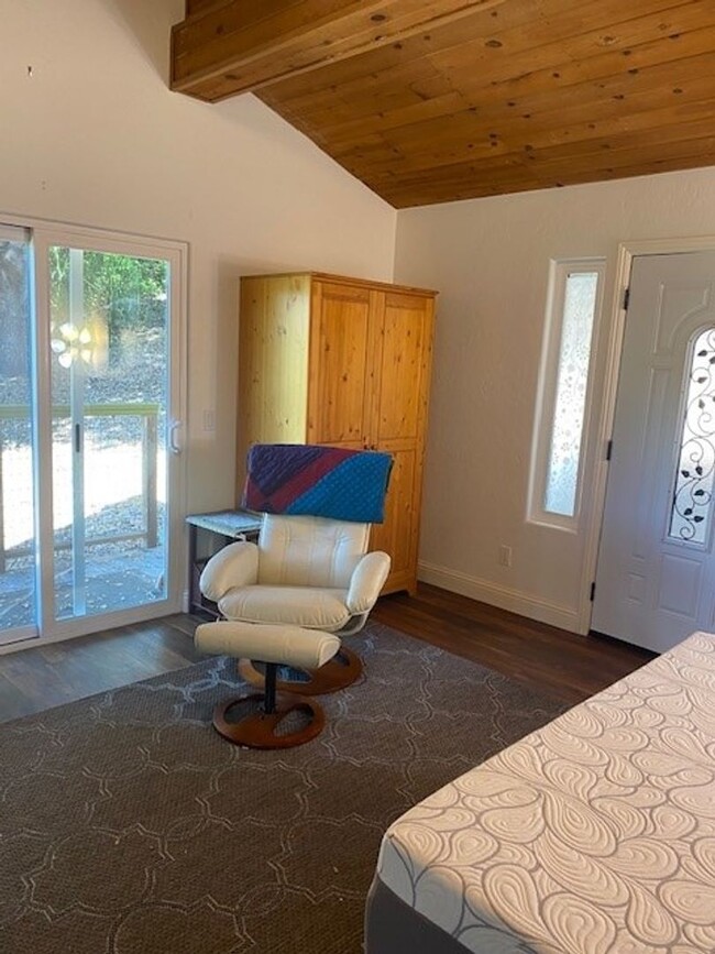 Building Photo - Beautiful Furnished Studio in Los Osos