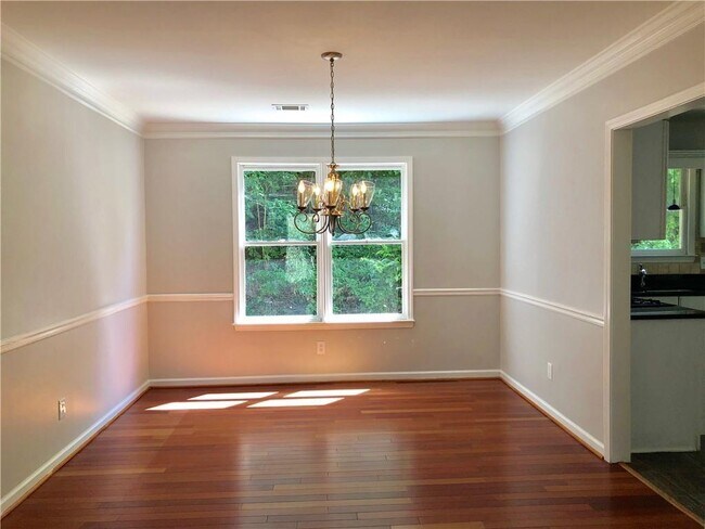 Building Photo - 2102 Chatou Pl