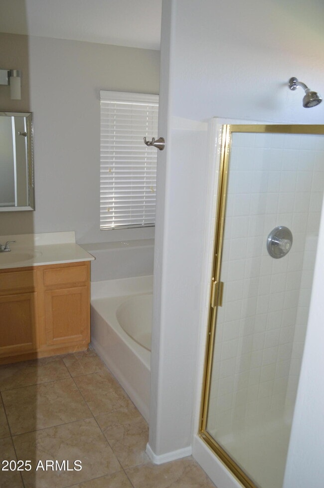 Building Photo - 3080 N 87th Way