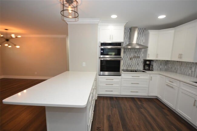 Building Photo - 3006 Vine St