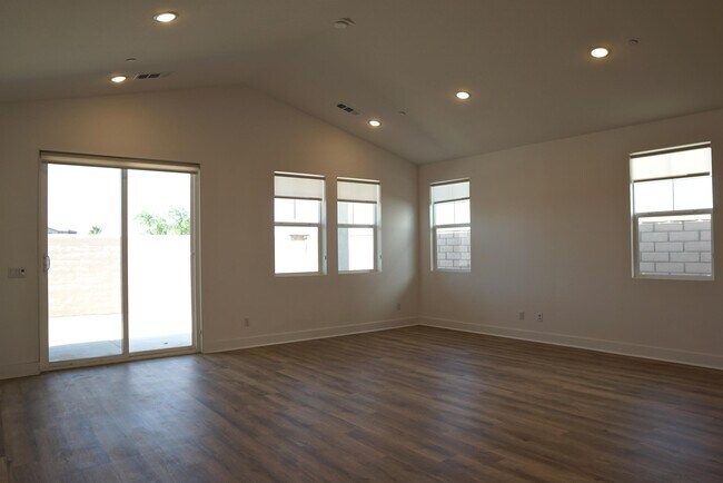 Building Photo - 84201 Novello Dr