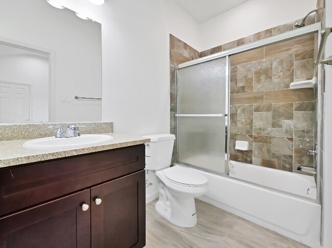 Building Photo - 2802 Shaver St